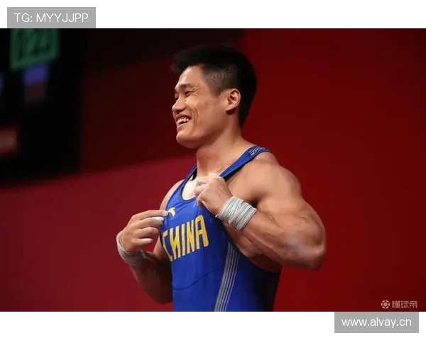 吕小军家里冰箱贴都是金牌